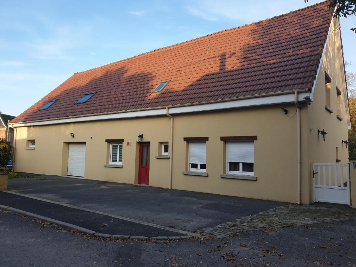 Au Relais Du Canal A Grand Gabarit Nesle Exterior photo